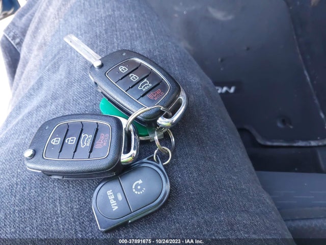 Hyundai TUCSON SE 2019 KM8J2CA48KU994695 Image 11