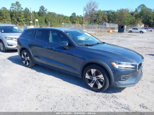 2021 VOLVO V60 CROSS COUNTRY YV4102WK1M1073612