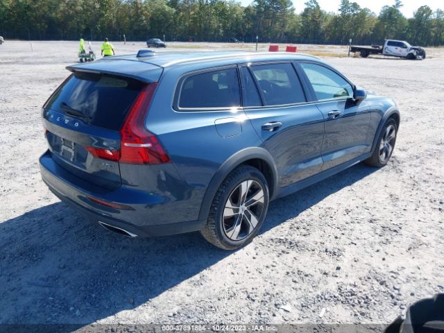 2021 VOLVO V60 CROSS COUNTRY YV4102WK1M1073612 Photo 3