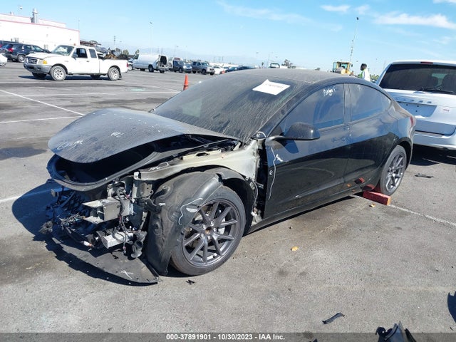 Tesla MODEL 3 2022 5YJ3E1EA8NF323338 Image 2