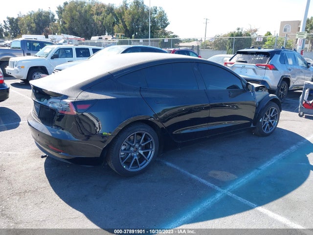 Tesla MODEL 3 2022 5YJ3E1EA8NF323338 Image 4
