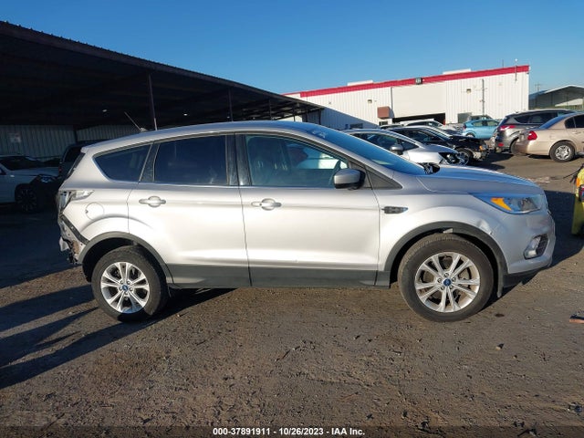Ford ESCAPE SE 2019 1FMCU9GD1KUC05283 Image 14