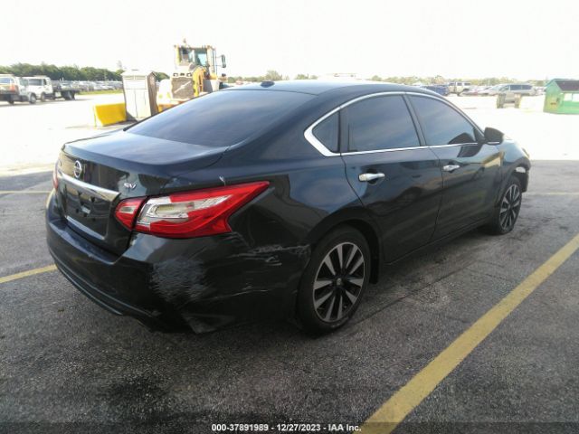 1N4AL3AP2HC484200 Nissan Altima 2.5 Sv