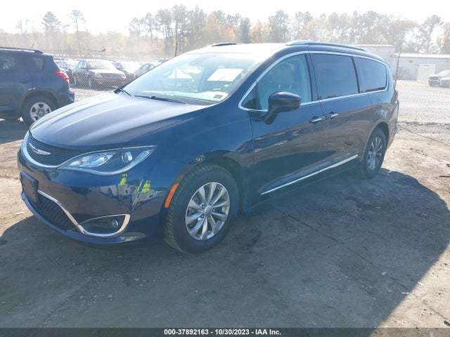 Chrysler Pacifica Touring L 2018 2C4RC1BG3JR270099 Image 2