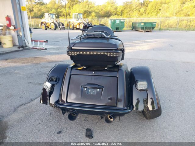 2021 HARLEY-DAVIDSON FLHTCUTGSE 1HD1TBH18MB956484 Photo 5