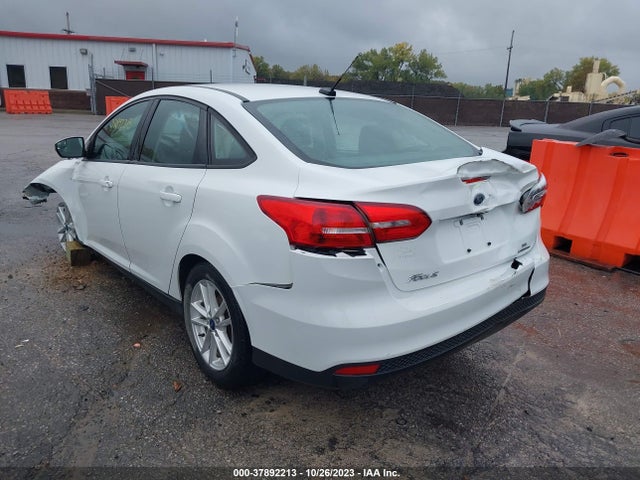 2016 FORD FOCUS SE VIN: 1FADP3F2XGL335837