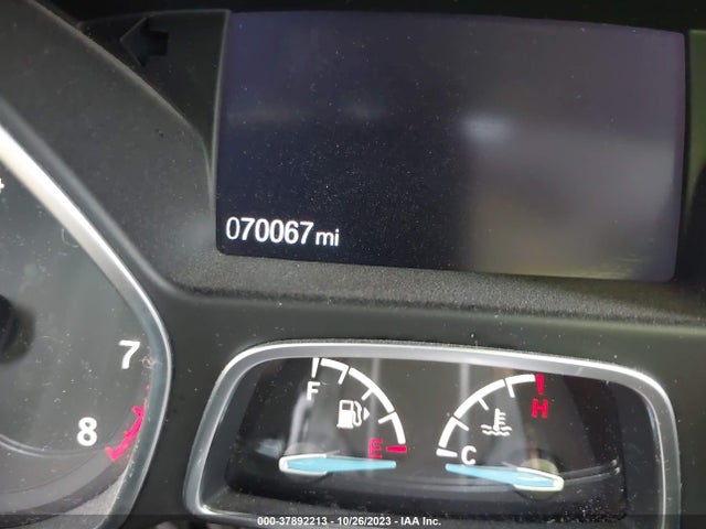 2016 FORD FOCUS SE VIN: 1FADP3F2XGL335837