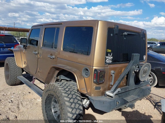 1C4BJWDGXFL669240 Jeep Wrangler Unlimited Sport