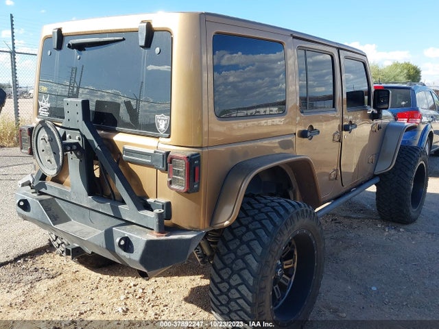 1C4BJWDGXFL669240 Jeep Wrangler Unlimited Sport