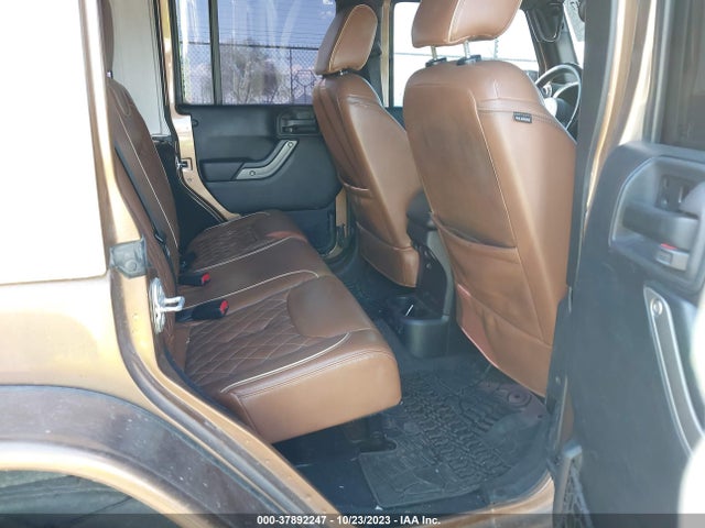 1C4BJWDGXFL669240 Jeep Wrangler Unlimited Sport