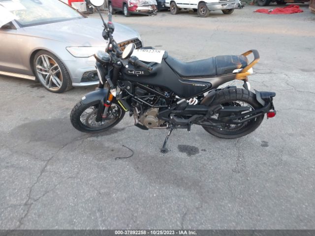 2023 HUSQVARNA VITPILEN 401 MD2JUJ402PC225791 Photo 8