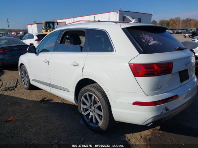 2017 AUDI Q7 WA1LHAF70HD048239 Photo 2