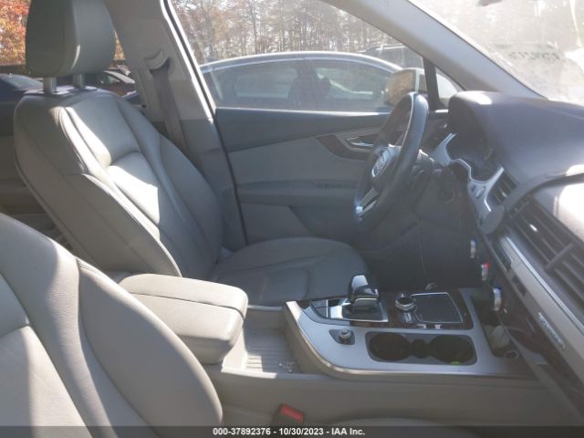 2017 AUDI Q7 WA1LHAF70HD048239 Photo 4