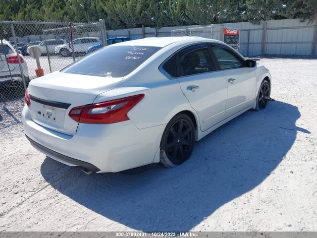 Nissan Altima 2.5 S 2018 1N4AL3AP3JC222384 Image 4