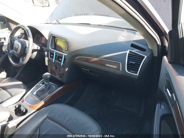 2010 AUDI Q5 PREMIUM VIN: WA1CKAFP3AA006110