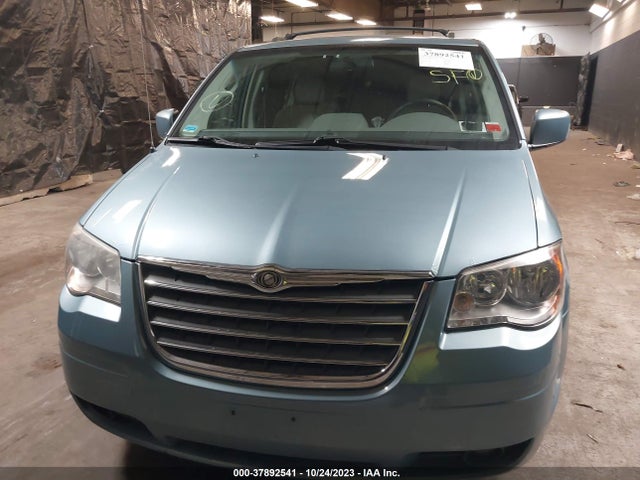 Продажа на аукционе авто 2009 Chrysler Town & Country Touring, vin: 2A8HR54189R676555, номер лота: 37892541