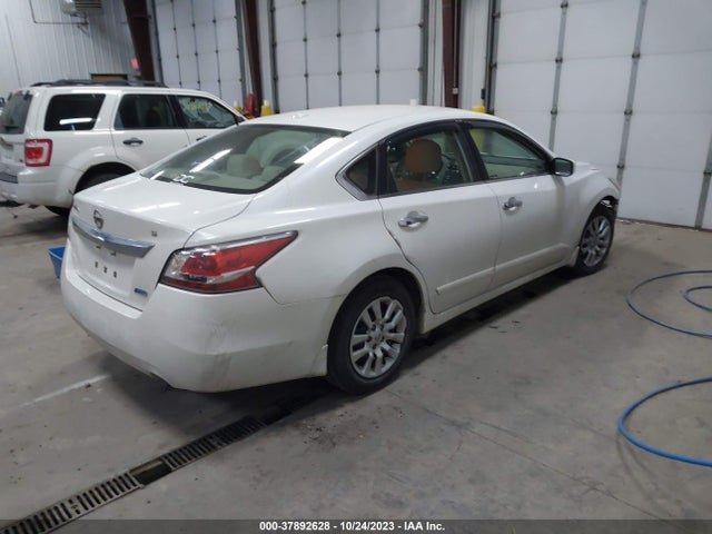 2014 Nissan Altima 2.5 S მანქანა იყიდება აუქციონზე, vin: 1N4AL3APXEC146796, აუქციონის ნომერი: 37892628