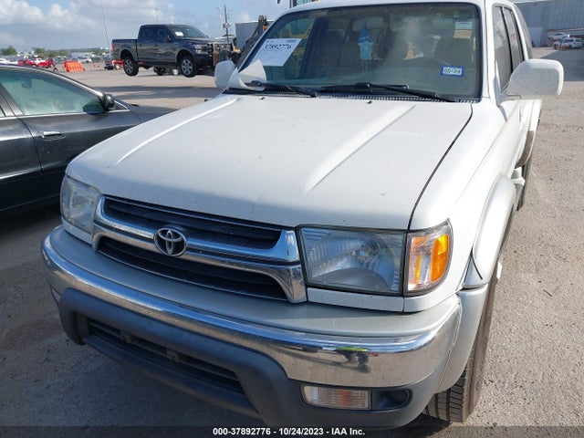 2002 TOYOTA 4RUNNER SR5 VIN: JT3GN86R820229246