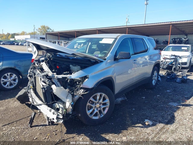 Chevrolet Traverse Ls 2018 1GNERFKWXJJ213783 Image 2