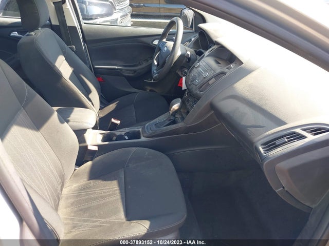 2018 FORD FOCUS SE VIN: 1FADP3FE8JL271329
