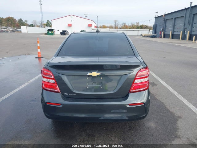 Chevrolet Sonic Ls Auto 2017 1G1JB5SH8H4150062 Image 17