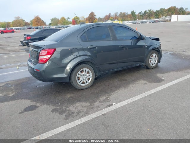 Chevrolet Sonic Ls Auto 2017 1G1JB5SH8H4150062 Image 4