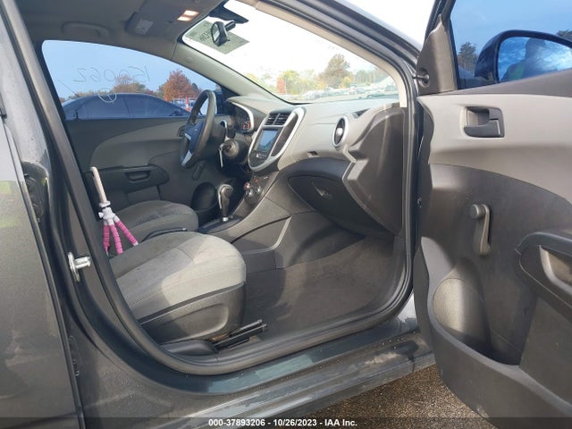 Chevrolet Sonic Ls Auto 2017 1G1JB5SH8H4150062 Image 5