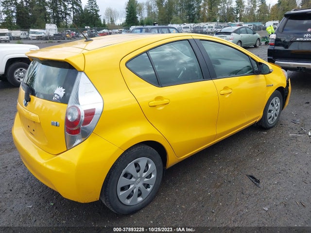 Toyota Prius C One/three/two/four 2014 JTDKDTB36E1076121 Image 4