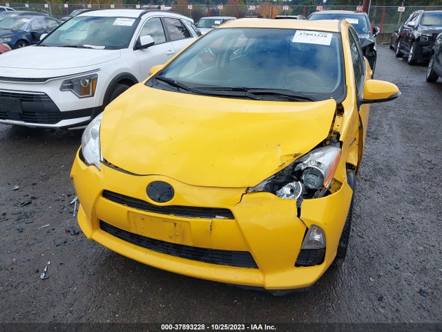 Toyota Prius C One/three/two/four 2014 JTDKDTB36E1076121 Image 6