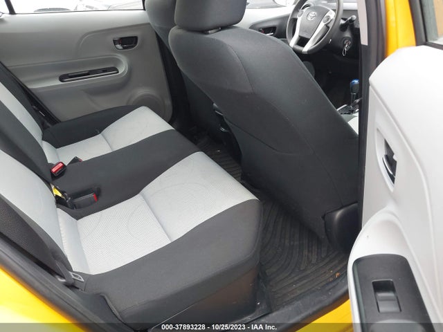 Toyota Prius C One/three/two/four 2014 JTDKDTB36E1076121 Image 8