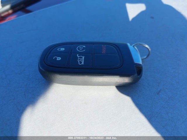 Jeep Cherokee Latitude 2015 1C4PJMCS0FW605612 Image 11