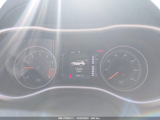 Jeep Cherokee Latitude 2015 1C4PJMCS0FW605612 Image 7