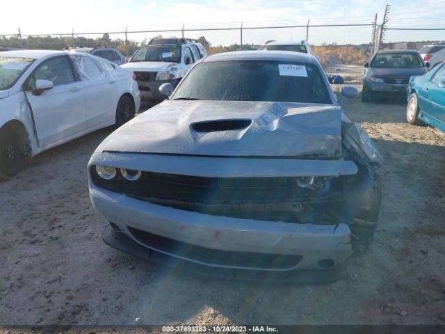 2C3CDZJG3NH113000 Dodge Challenger Gt