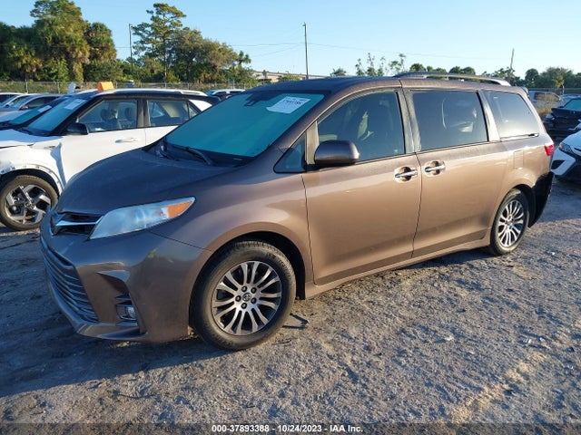 Toyota Sienna Xle Auto Access 2019 5TDYZ3DC3KS972996 Image 2