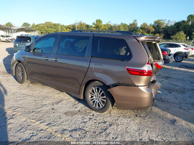 Toyota Sienna Xle Auto Access 2019 5TDYZ3DC3KS972996 Image 3