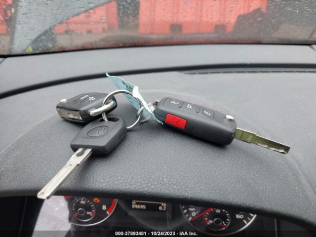 2015 VOLKSWAGEN EOS WVWFW8AH4FV001661 Photo 10