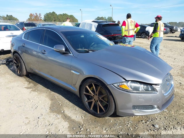 2012 JAGUAR XF SAJWA0HB8CLS29656 Photo 0