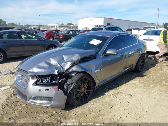 2012 JAGUAR XF SAJWA0HB8CLS29656 Photo 1