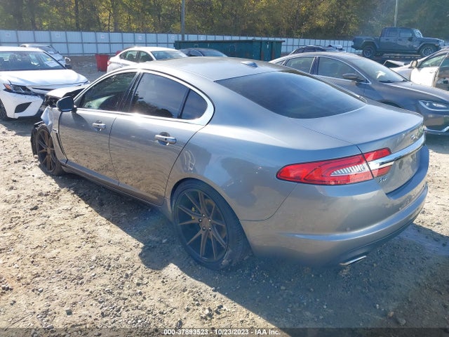 2012 JAGUAR XF SAJWA0HB8CLS29656 Photo 2