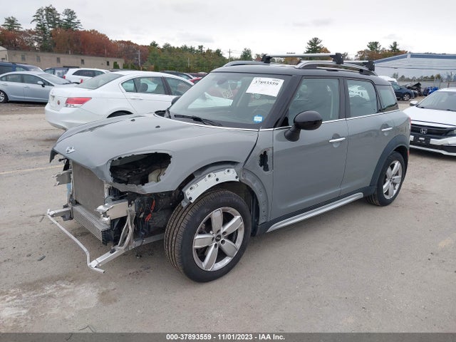 2018 MINI COUNTRYMAN WMZYV5C37J3E03628 Photo 1