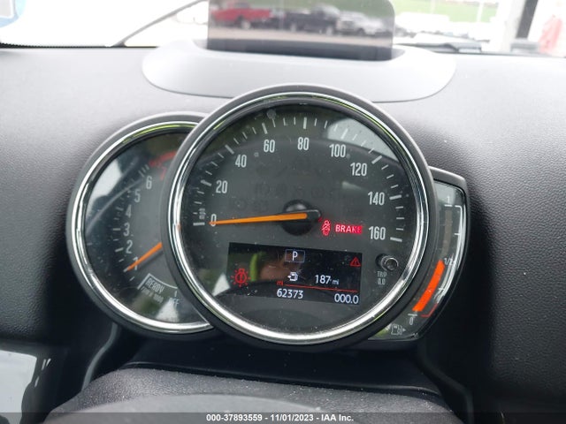 2018 MINI COUNTRYMAN WMZYV5C37J3E03628 Photo 6