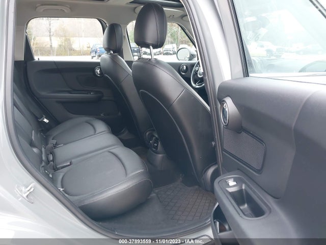 2018 MINI COUNTRYMAN WMZYV5C37J3E03628 Photo 7