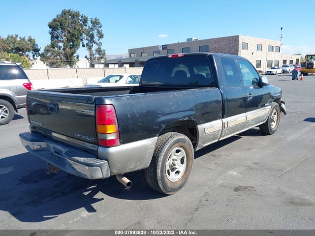 2001 CHEVROLET SILVERADO 1500 LS VIN: 2GCEC19T211387267