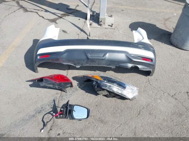 3N1CP5CU1JL513219 Nissan KICKS SR