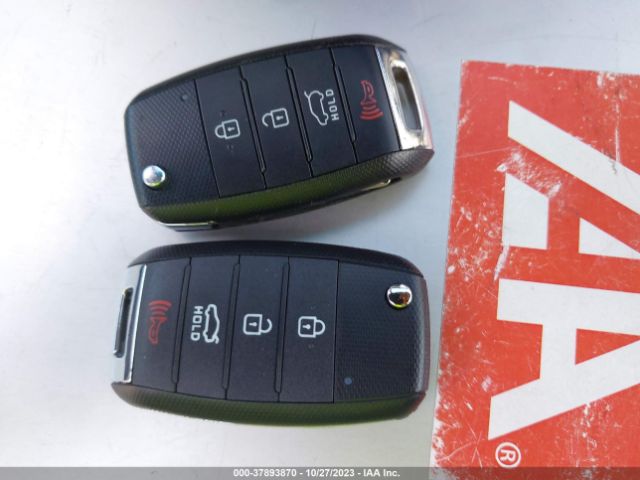 KNDJN2A28F7807254 KIA Soul Base