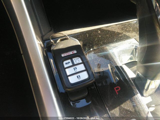 1HGCR3F82HA033915 Honda Accord Sedan Ex-l V6