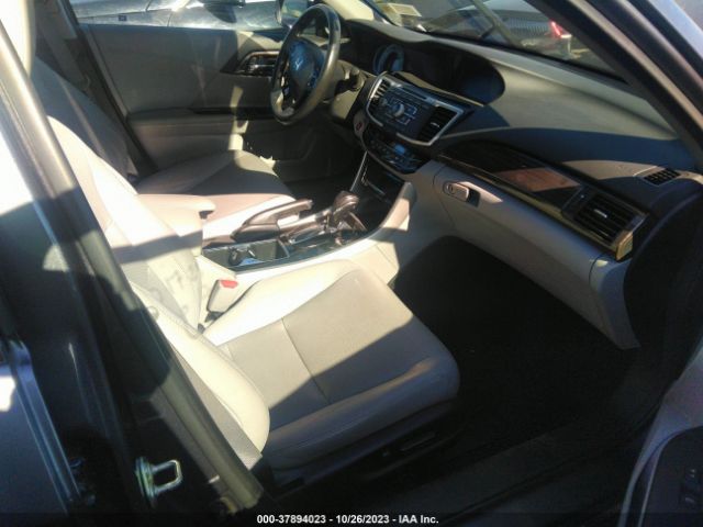1HGCR3F82HA033915 Honda Accord Sedan Ex-l V6