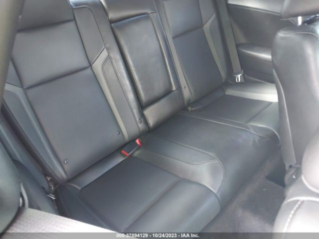 2C3CDZAG8JH328057 Dodge Challenger Sxt Plus