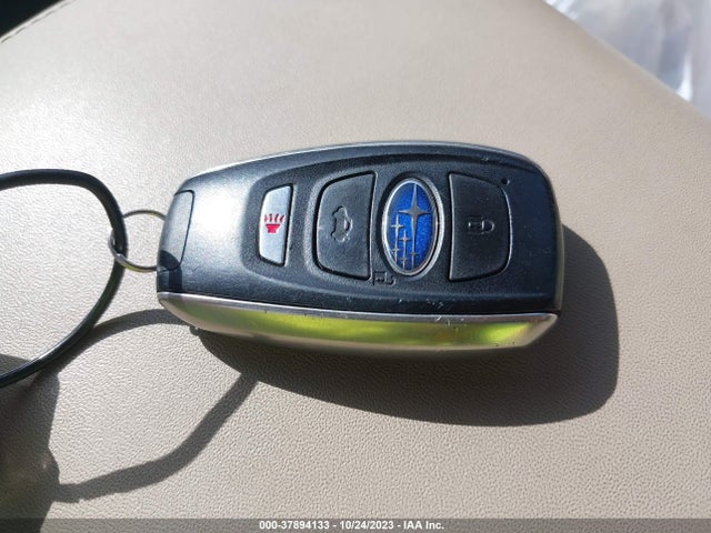 4S3BWAF66M3011677 Subaru Legacy Premium