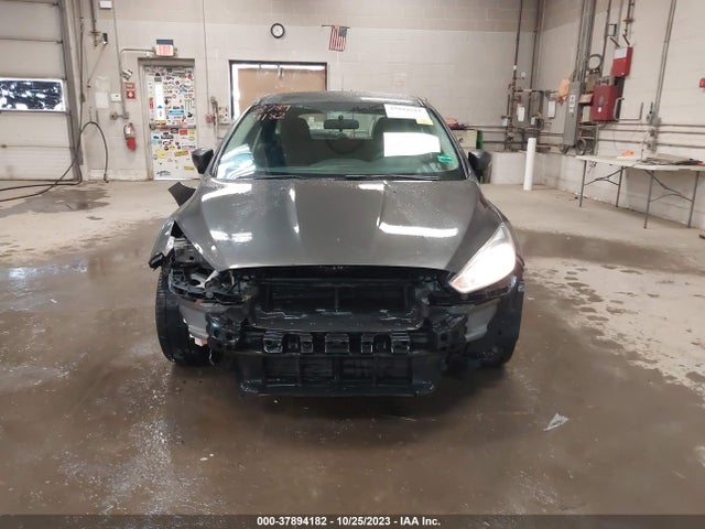 2015 FORD FOCUS SE VIN: 1FADP3K20FL361836